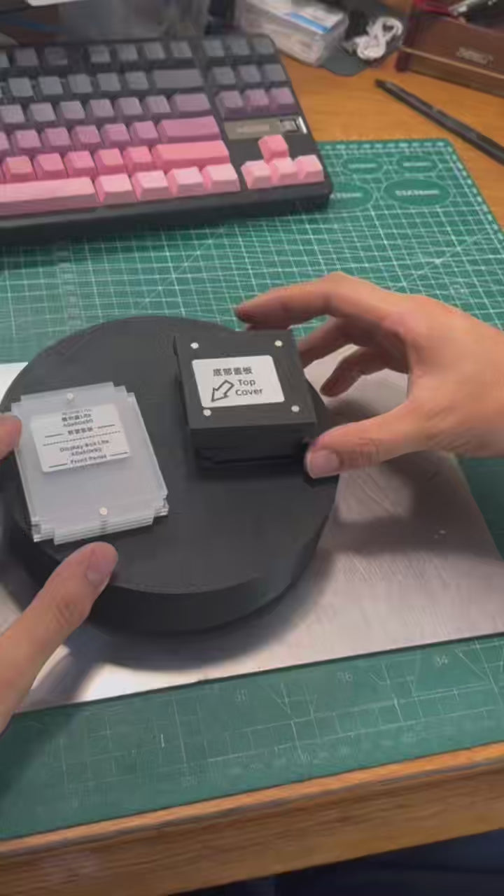 Miniature Acrylic Display Case - PETG Carbon Fiber Base | Wargame Base World
